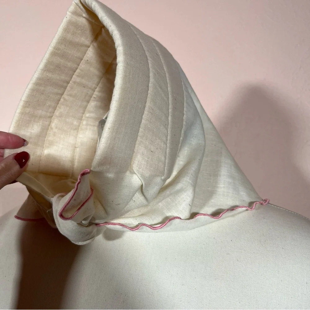 Vintage 1960's 70' Mod MCM Pink Feminine Cottagecore Kitschy Triangle Head scarf